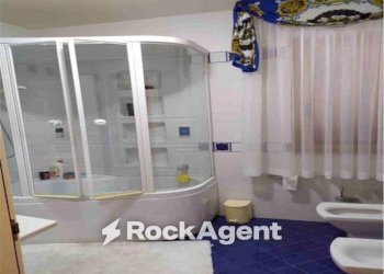 Bagno - Villa via delle Maggiolate, 12, Atri - foto 13