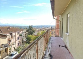 Balcone - Three-room apartment via Flaminia, 124, Rignano Flaminio - photo 30