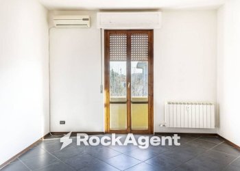 Camera da letto - Two-room apartment via Monte Baldo, 25, Vigevano - photo 11