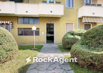 Facciata - Two-room apartment via Monte Baldo, 25, Vigevano - photo 21