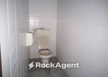 Bagno - Ufficio corso Orbassano, 336, Torino (zona Santa Rita) - foto 16