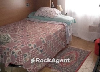 Camera da letto - Independent house via Umberto I, Villa Basilica - photo 12