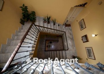 Interno palazzo - Stable - Palace via Bari, Brindisi - photo 34
