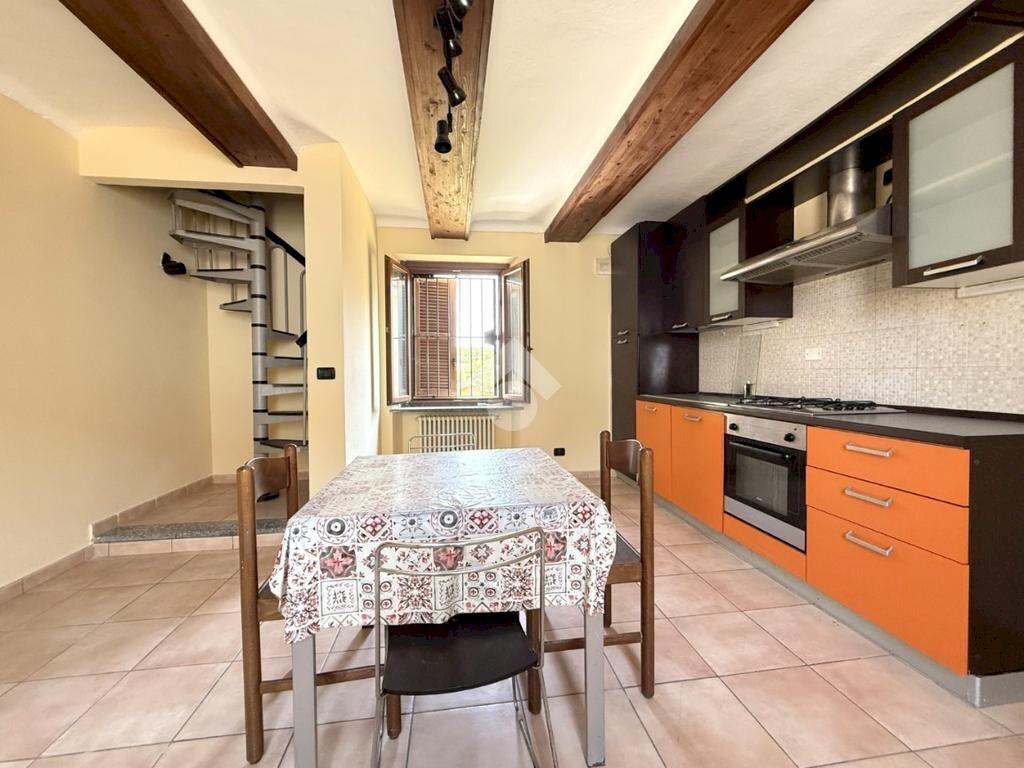 Two-room apartment Via Vittorio Veneto, Nizza Monferrato - photo 2
