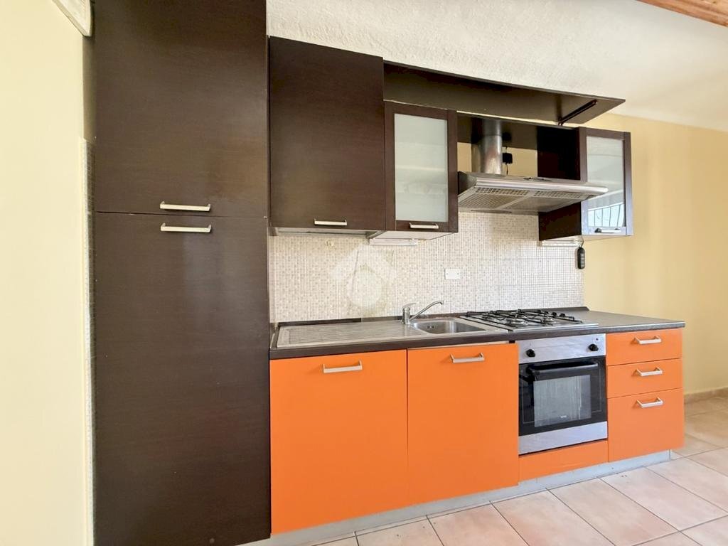Two-room apartment Via Vittorio Veneto, Nizza Monferrato - photo 3