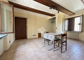 Two-room apartment Via Vittorio Veneto, Nizza Monferrato - photo 4