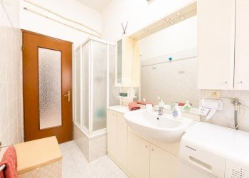 Three-room apartment Via Silvio Pellico, Corbetta - photo 8