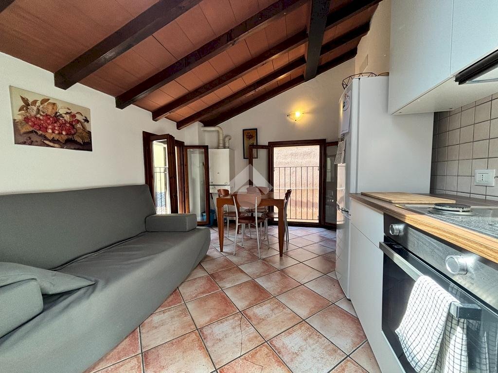 Two-room apartment Viale Dei Mille, Parma - photo 1
