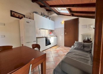 Two-room apartment Viale Dei Mille, Parma - photo 3