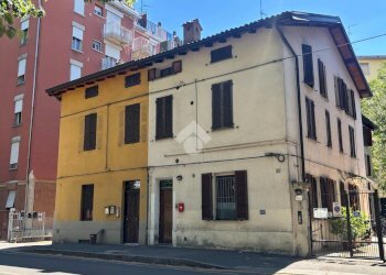 Two-room apartment Viale Dei Mille, Parma - photo 17