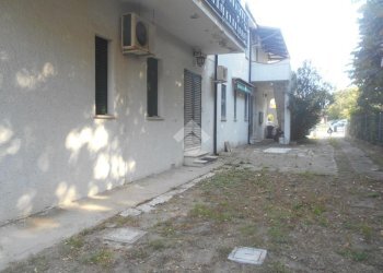 Three-room apartment Viale Inghilterra, Comacchio - photo 3