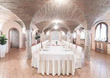 Shop Via Campione, Bagnolo San Vito - photo 13