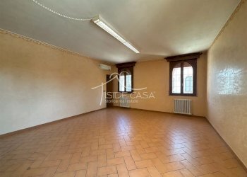 Shop Via Campione, Bagnolo San Vito - photo 22