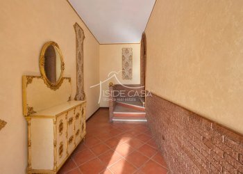 Shop Via Campione, Bagnolo San Vito - photo 24
