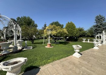 Shop Via Campione, Bagnolo San Vito - photo 51