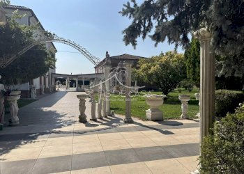 Shop Via Campione, Bagnolo San Vito - photo 56