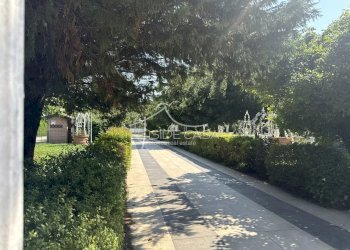 Shop Via Campione, Bagnolo San Vito - photo 57