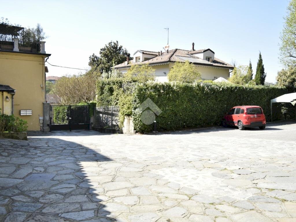 Box Str. del Bellardo, Torino (zona Madonna del Pilone) - foto 2