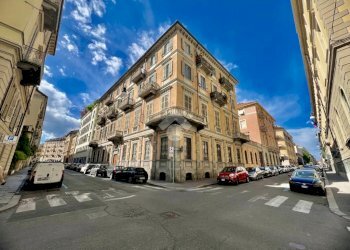 Bilocale Via dei Mille, Torino (zona Centro) - foto 1
