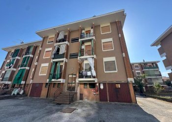 Stable - Palace Via Dessì, Novara - photo 2