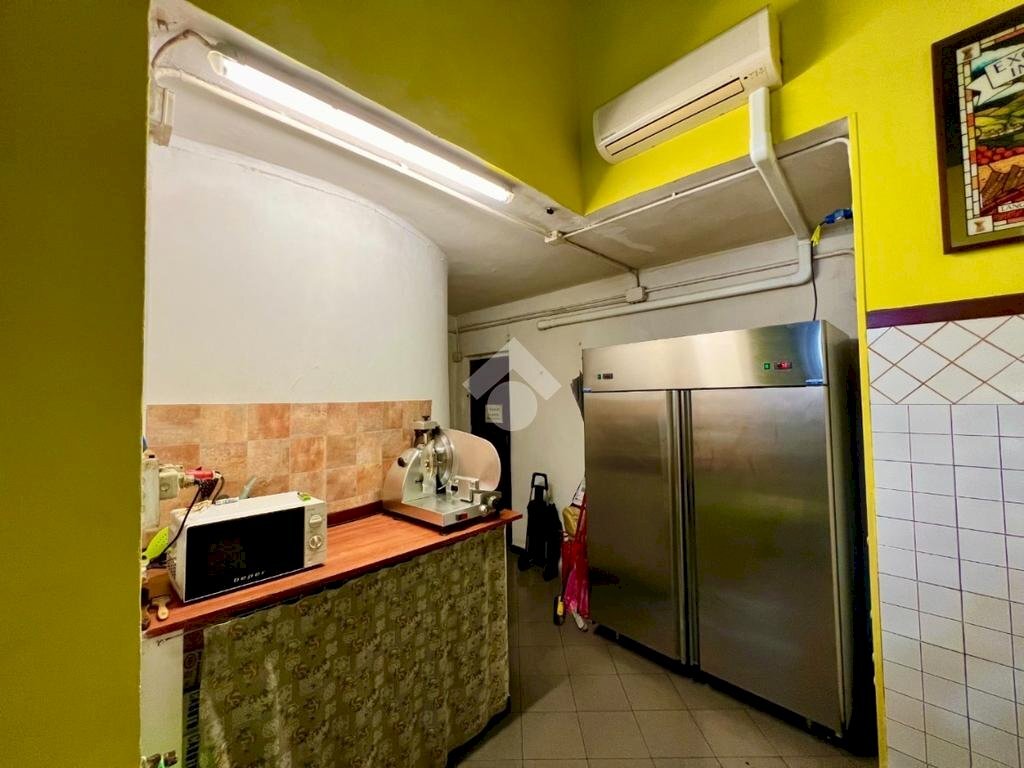 Commercial Activity Via Cecchi, Genova (neighborhood Foce) - photo 2