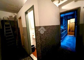 Commercial Activity Via Cecchi, Genova (neighborhood Foce) - photo 12