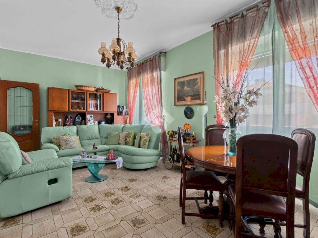 Quadrilocale Viale Leonardo da Vinci, Trezzano sul Naviglio - foto 1