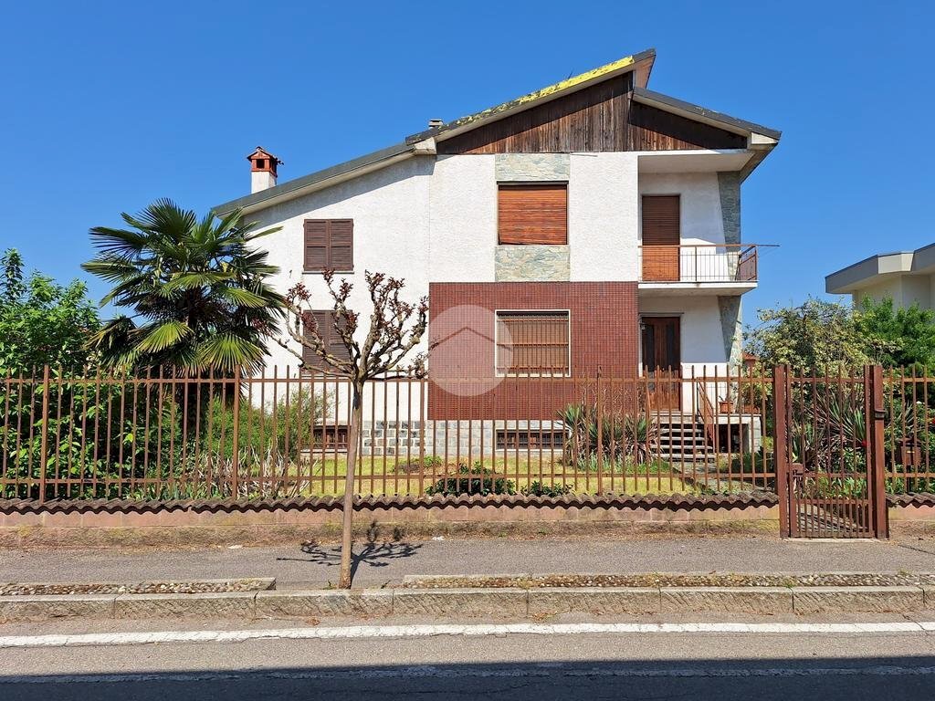 Villa Via A. Volta, Marcallo con Casone - foto 1