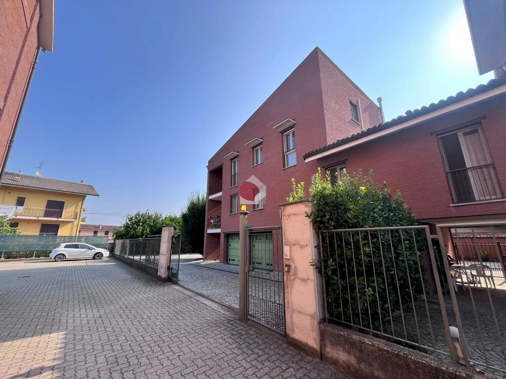 Apartment Cavallermaggiore - photo 1