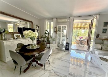 Apartment Viale Della Resistenza, Corsico - photo 2