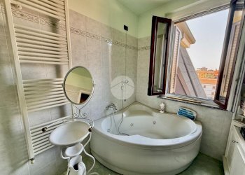 Apartment Viale Della Resistenza, Corsico - photo 32