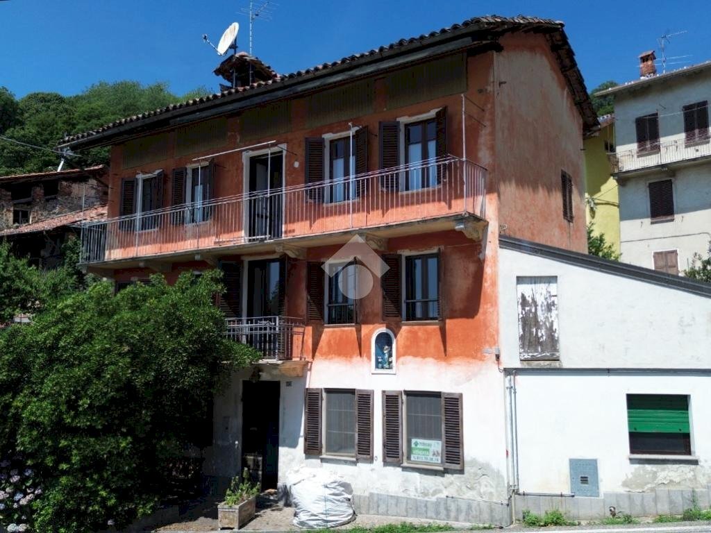Independent house Frazione Bulliana, Valdilana - photo 1