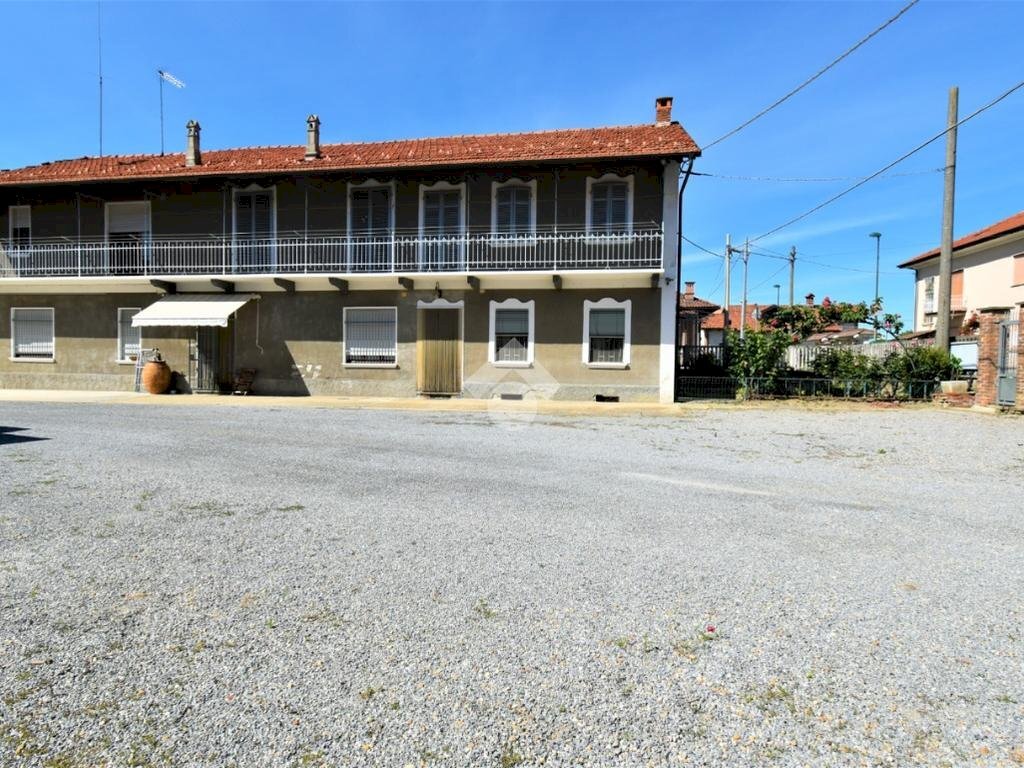 Villa Trifamiliare Via Gennero, Carignano - foto 1