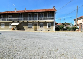 Villa Trifamiliare Via Gennero, Carignano - foto 1