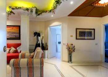 Four-room apartment Via Selegas, Roma - photo 4