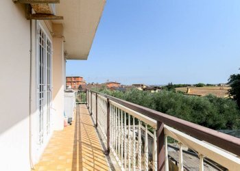 Four-room apartment Via Selegas, Roma - photo 33