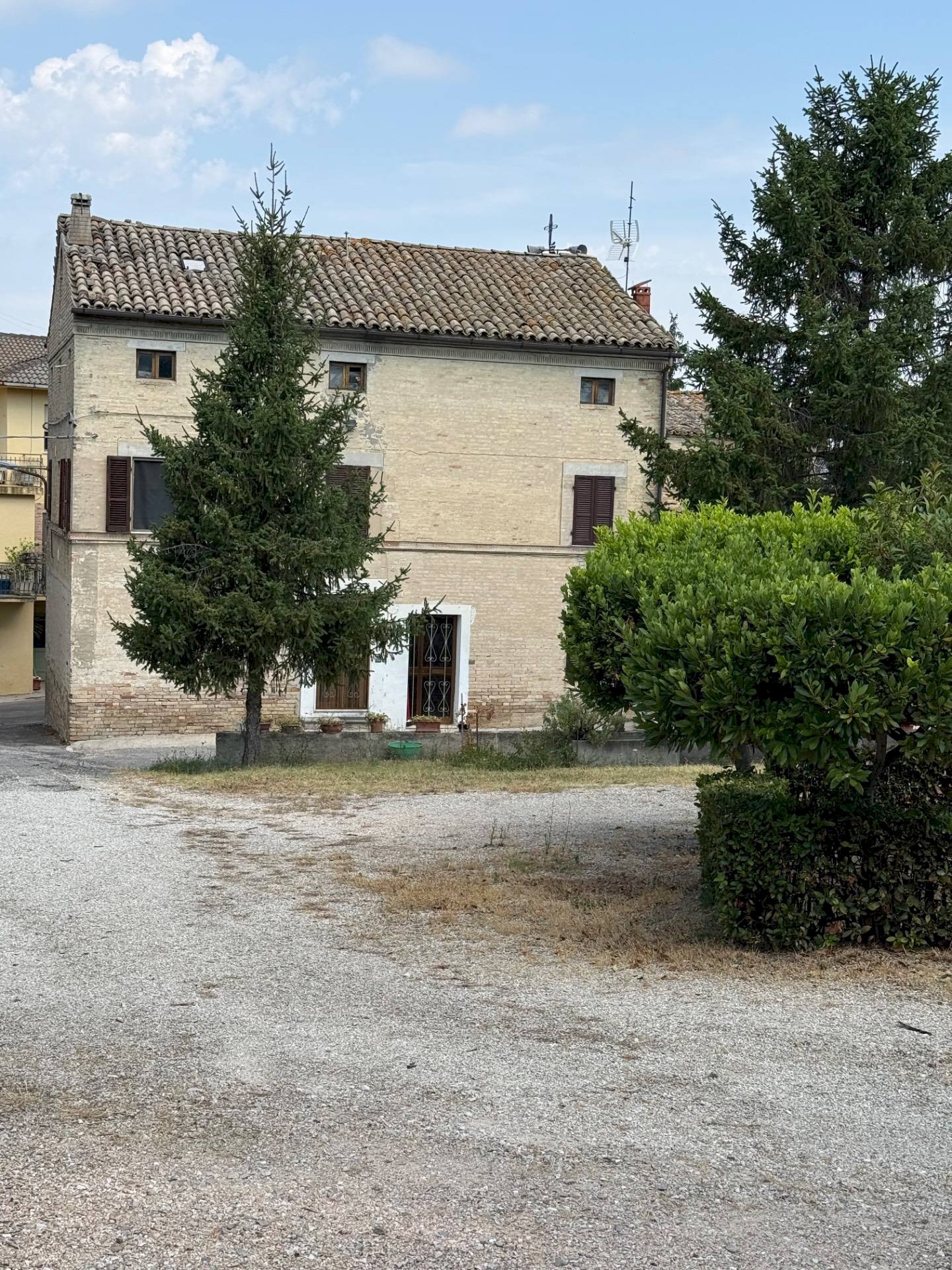 Foto 1 - Independent house Contrada Chiesanuova
 
22, Monterubbiano - photo 1