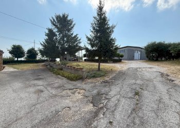 Foto 4 - Laboratorio Via Chiesanuova
22, Monterubbiano - foto 4