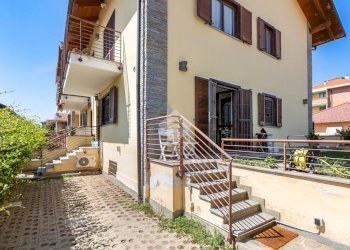 Four-room apartment Via Podgora, Beinasco - photo 2