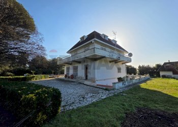 Casa all\'aperto - Villa via delle magnolie
 
50, Terracina - foto 7