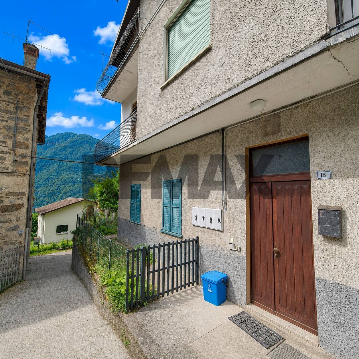 Terrazza - Trilocale via Maroggia
 
2170, Berbenno di Valtellina - foto 1
