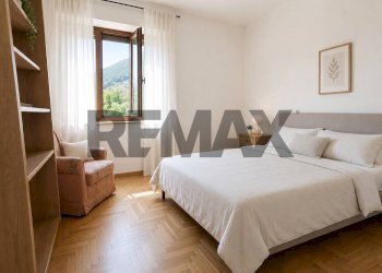 Camera / camera da letto - Trilocale via Maroggia
 
2170, Berbenno di Valtellina - foto 17