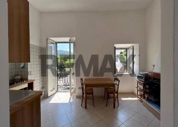 Sala da pranzo - Appartamento Via Ruggiero Bonghi
 
7, Rodi Garganico - foto 12