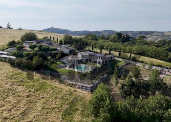 Vista delle montagne - Villa Via Enrico Mattei
 
3, Salsomaggiore Terme - foto 21