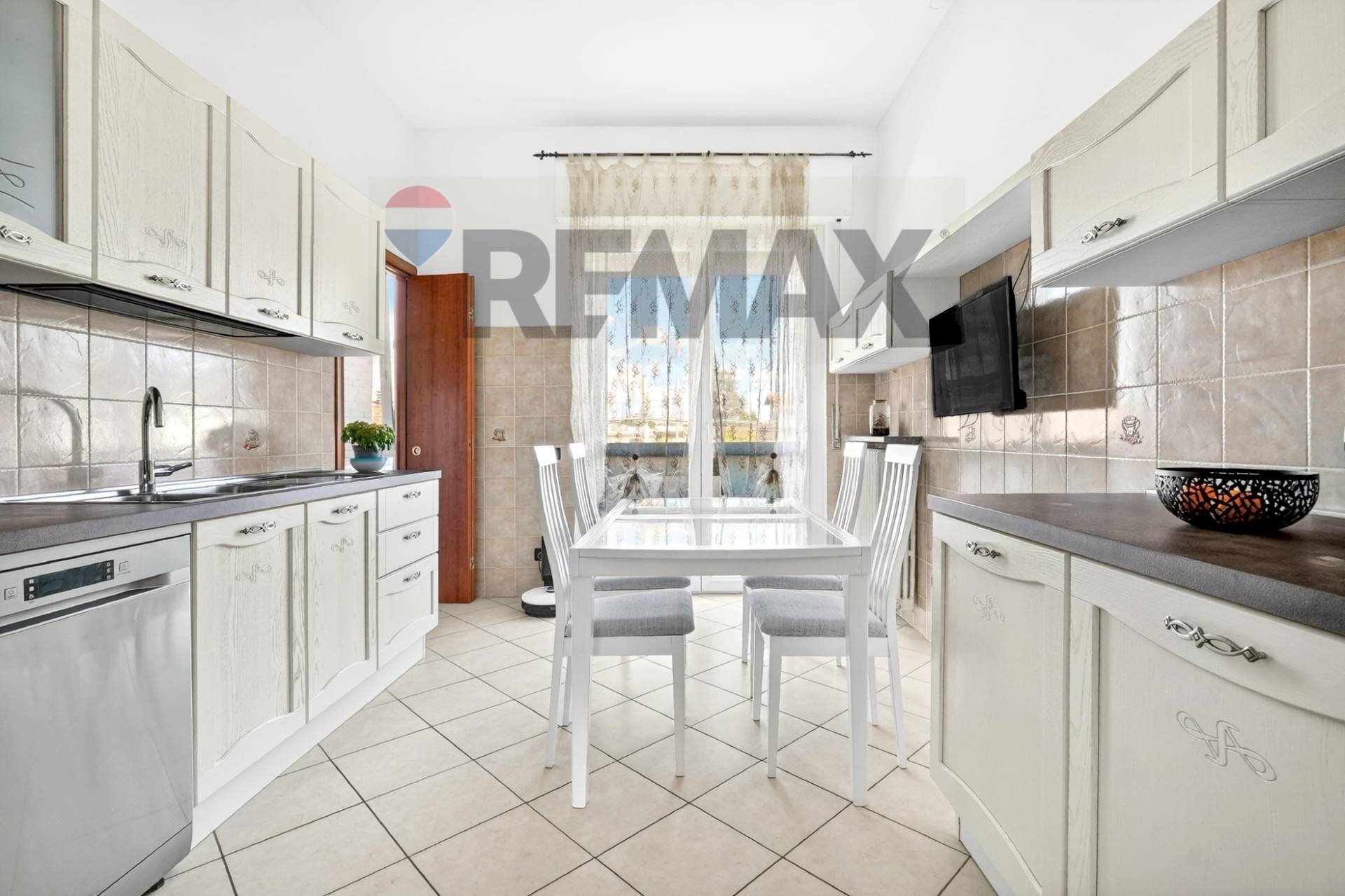 Cucina - Casa semi indipendente MONTE ROSA
15, Rescaldina - foto 2