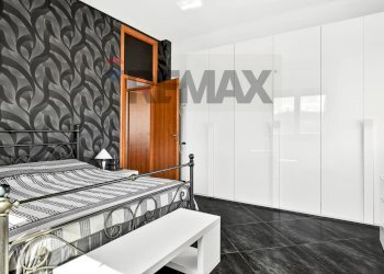 Camera / camera da letto - Casa semi indipendente MONTE ROSA
 
15, Rescaldina - foto 4