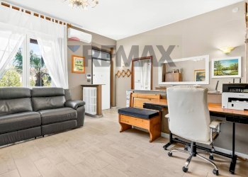 Ufficio - Casa semi indipendente MONTE ROSA
 
15, Rescaldina - foto 12