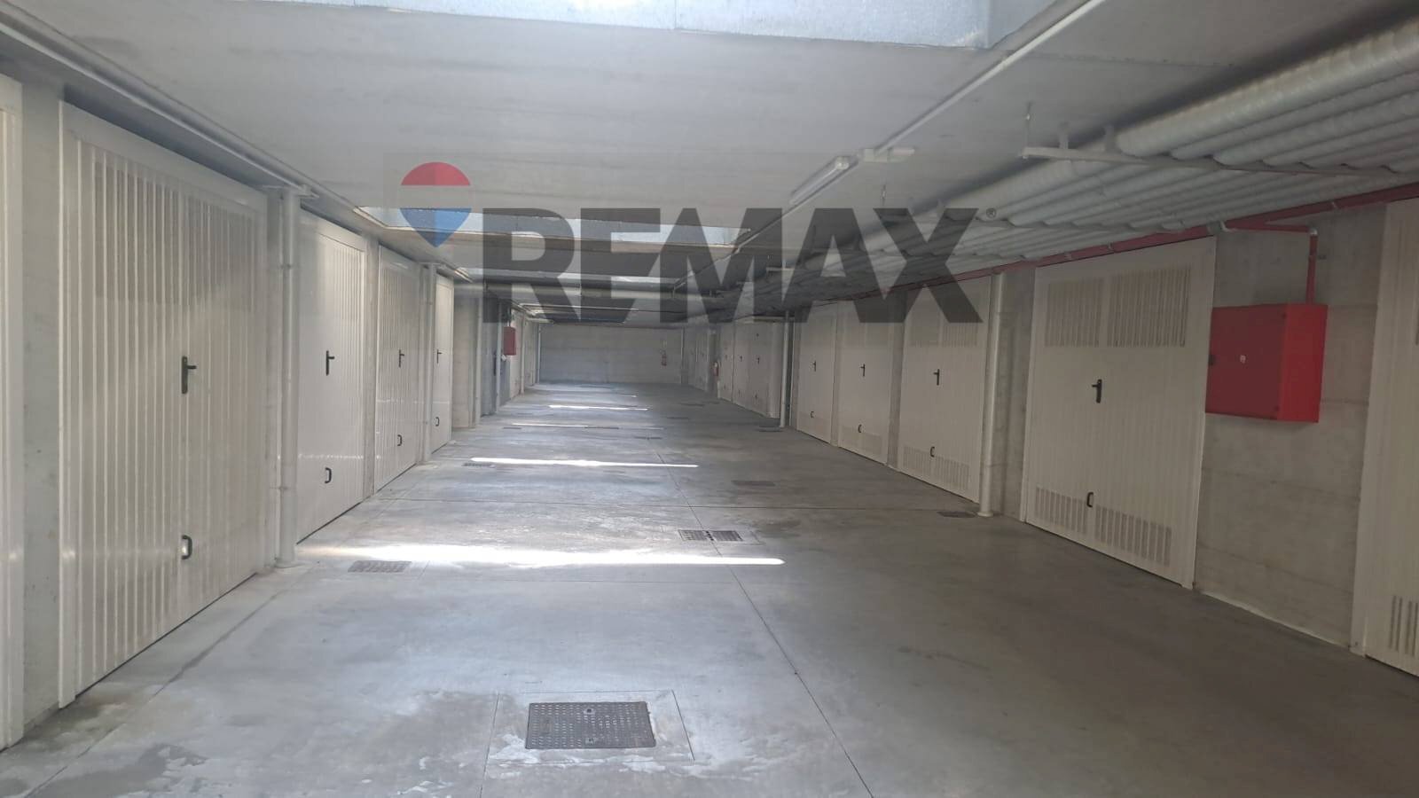 Parcheggio - Box FAENZA
3, Cairate - photo 2