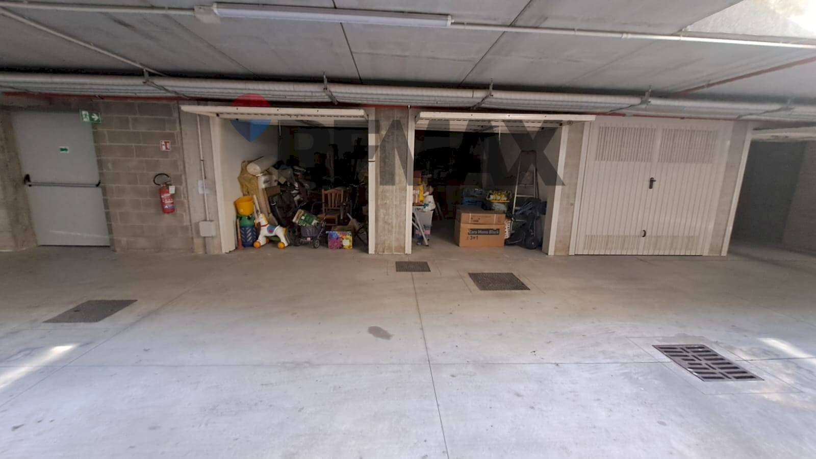 Parcheggio - Box FAENZA
3, Cairate - photo 3