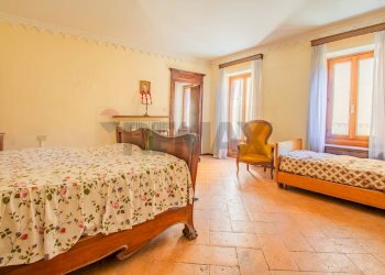 Camera / camera da letto - Casa semi indipendente Piazza Cacciami
3, Grignasco - foto 32